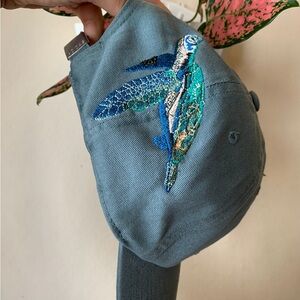 Sea Turtle Moonlight Cap – Machine-Embroidered Ocean Hat (Women’s Fit)